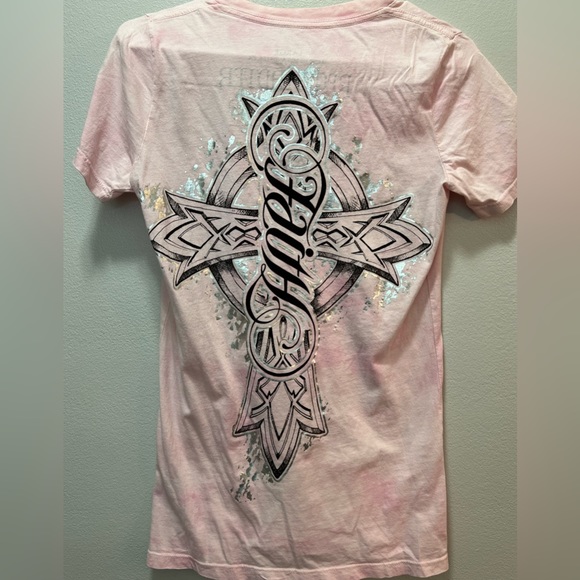 Red Chapter Women’s Faith/Hope pink v neck - Picture 4 of 4